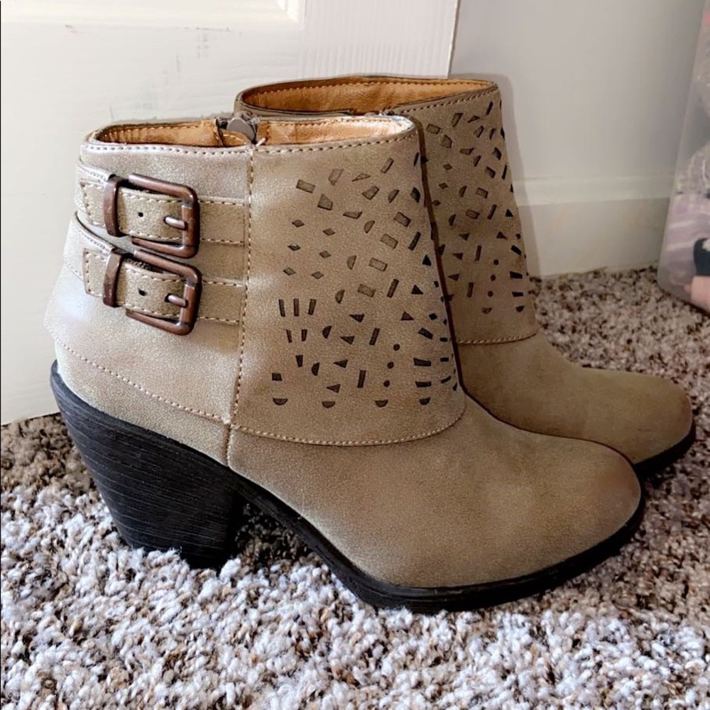 Women’s Booties